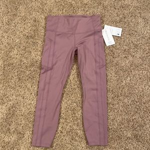 Athleta ultimate stash 7/8 tight
